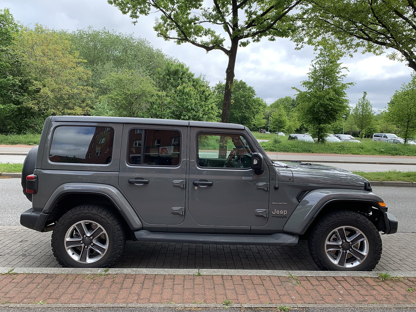 Grey Jeep Wrangler