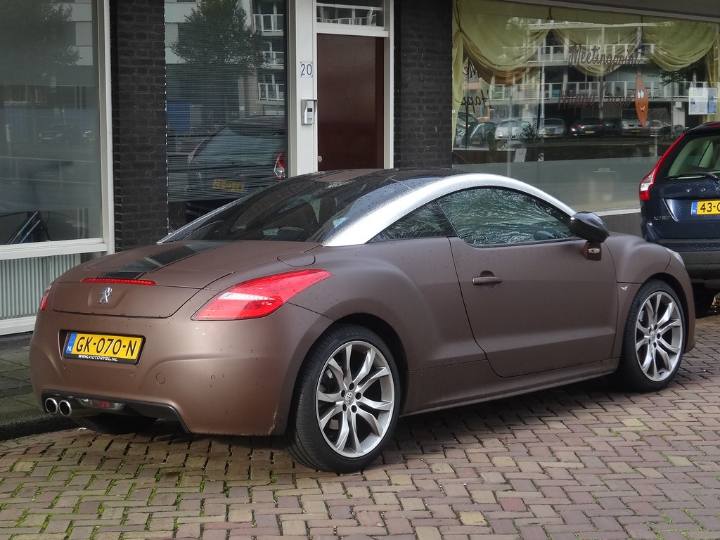 matte brown car