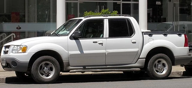 White Ford Explorer Sport Trac